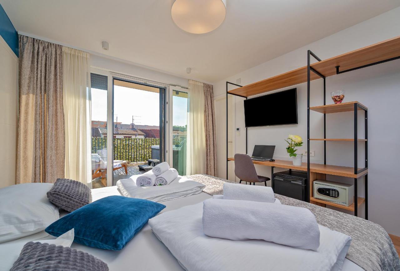 Seven Seas Residence Spalato Esterno foto