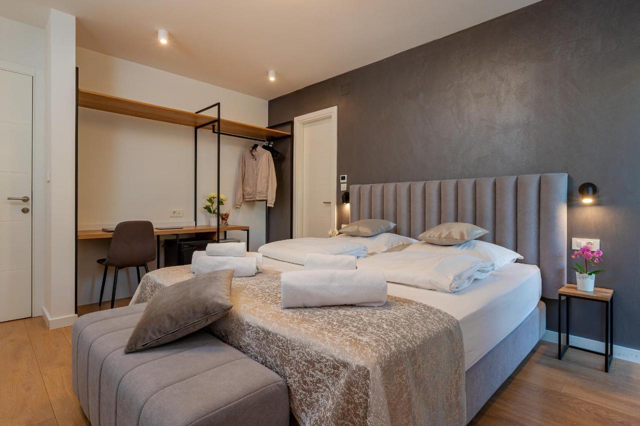 Seven Seas Residence Spalato Esterno foto